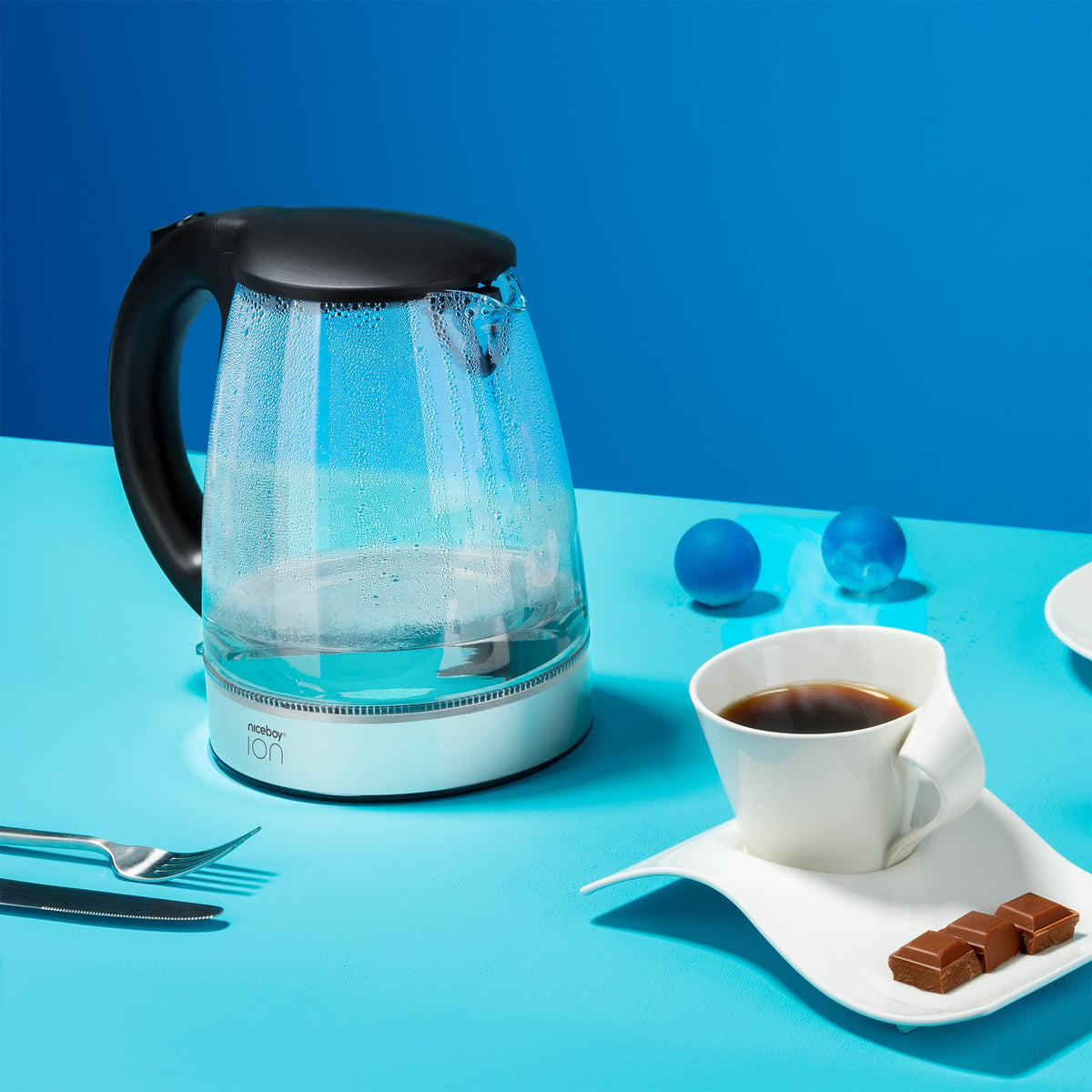 Kettle K1 Crystal Glass White